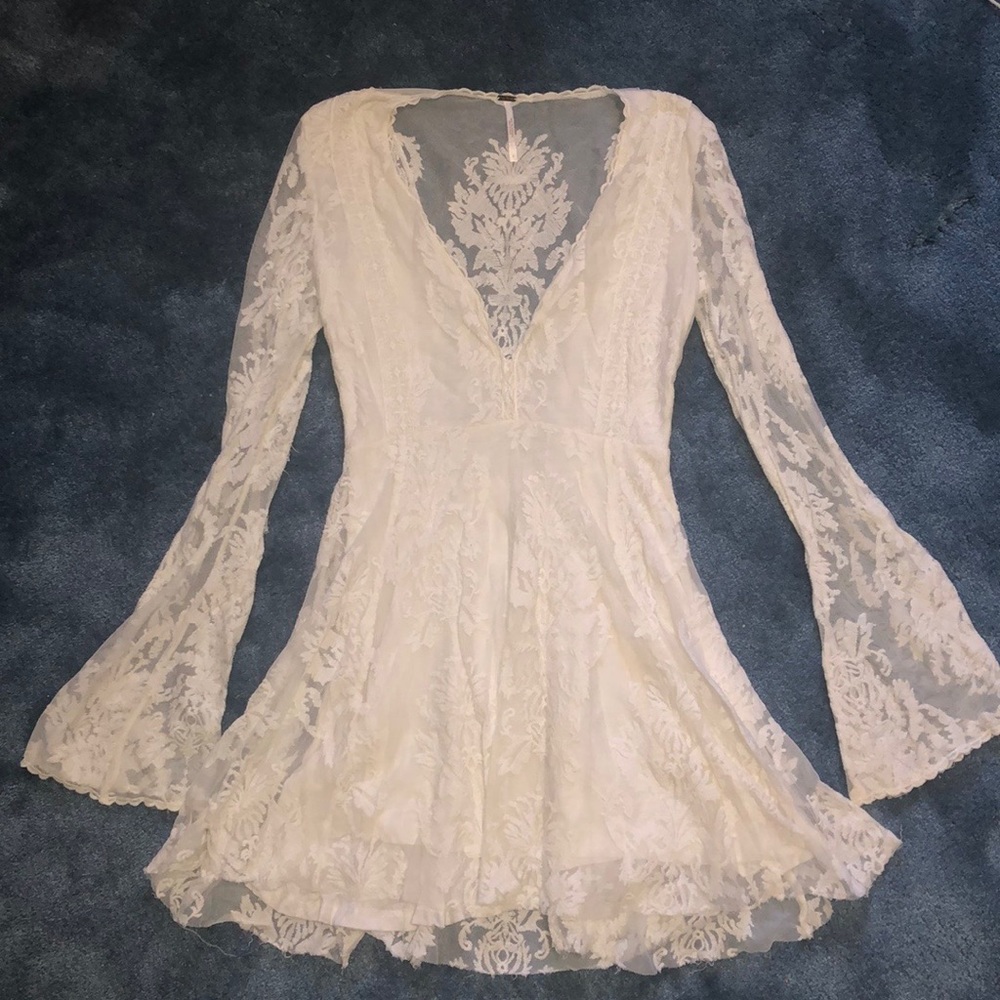Free People Bell Sleeved White Lace Dress